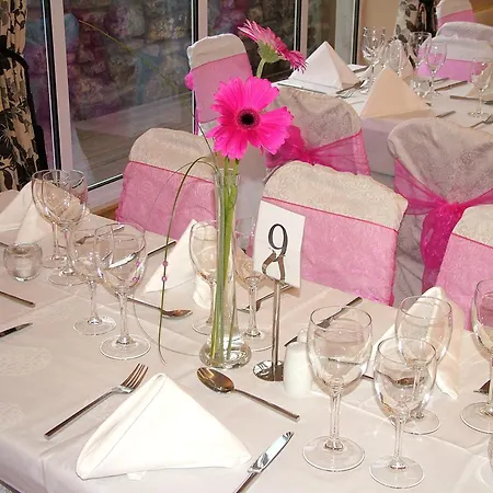 Deebert House Hotel
