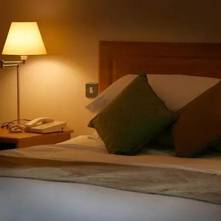 Deebert House Отель